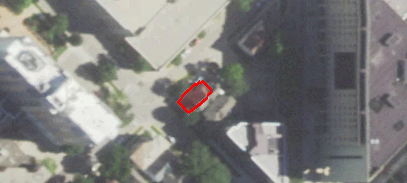 203 Henry St