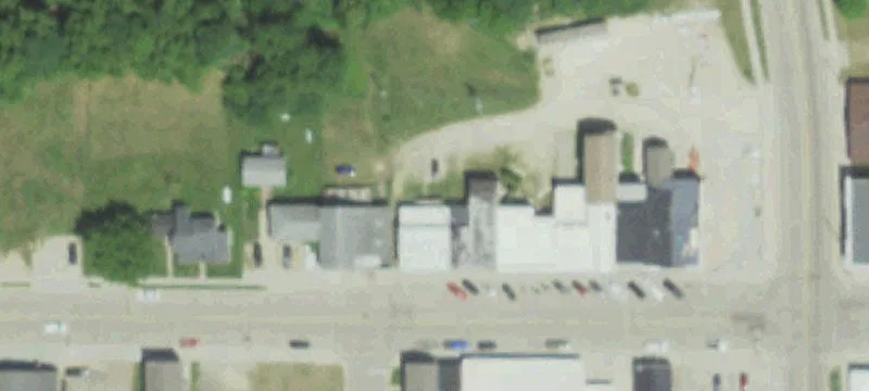 123 Edgewater St