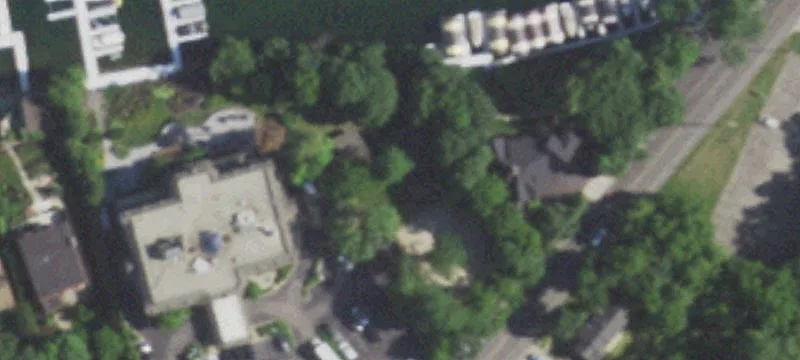 2017th S Lakeshore Dr