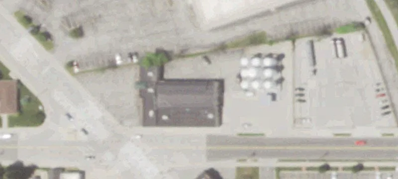 2201 Calumet Dr