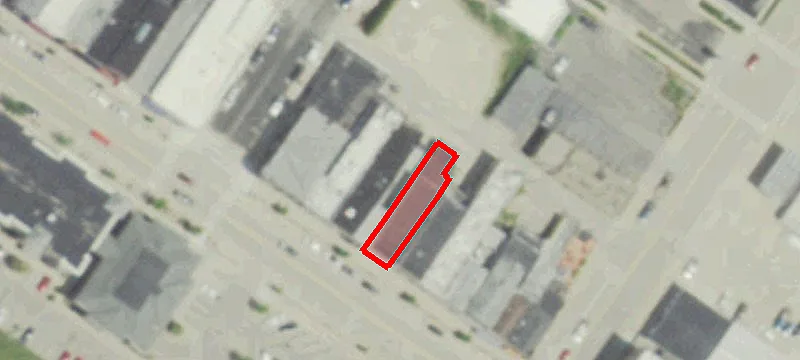16 Fulton St