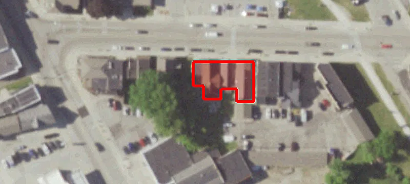 127 Main St