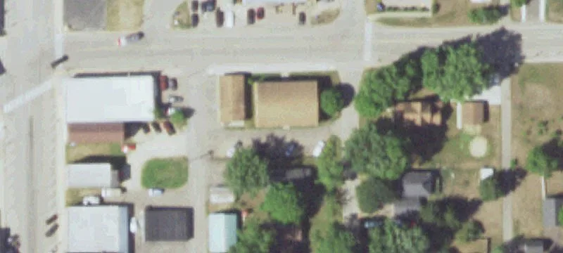 309 Race Ave