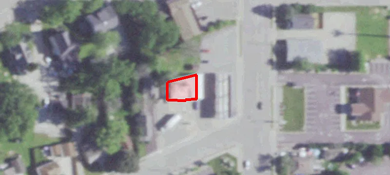 521 Commercial St