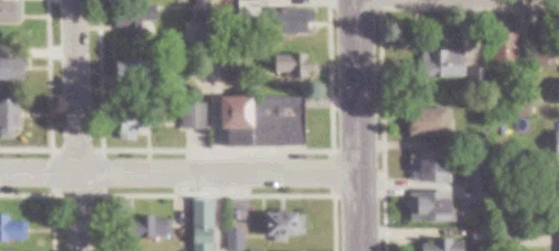 305 Picnic St