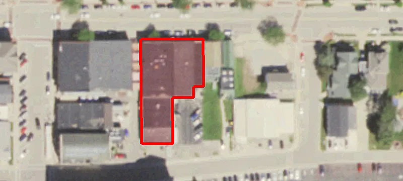 215 Main St