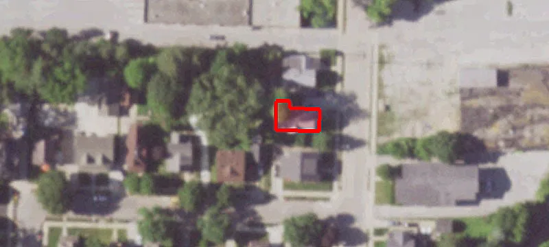 206 Maple Ave
