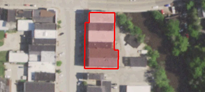 12 Main St