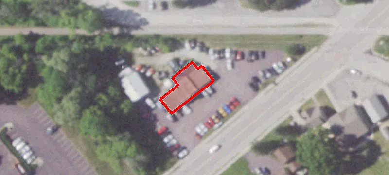 20220 Main St