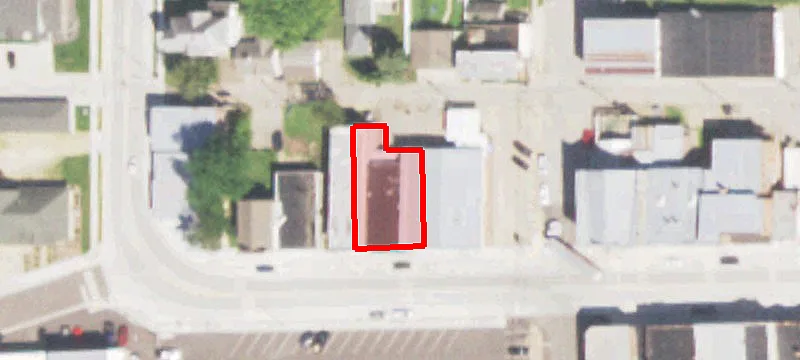 1614 Commercial St