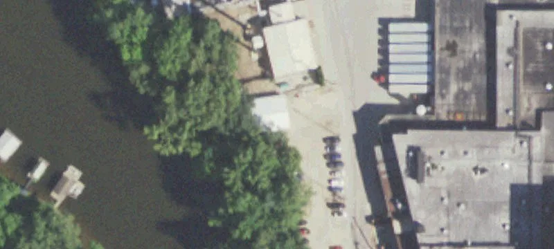 1022 Frnt S St