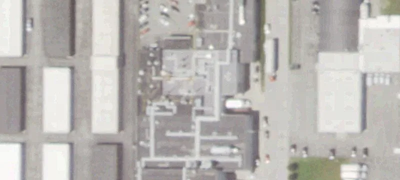 2413 Un Ave
