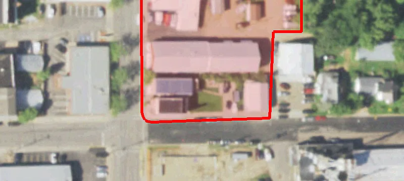 215 3rd Ave