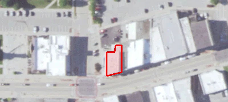 106 Main St