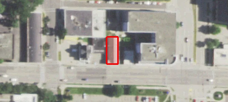 914 Regent St