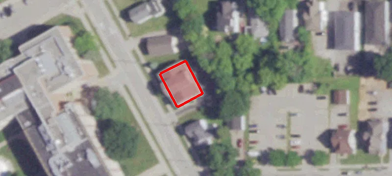 910 Elmwood Ave