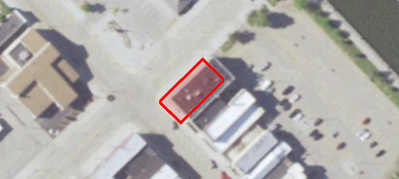 106 2nd St