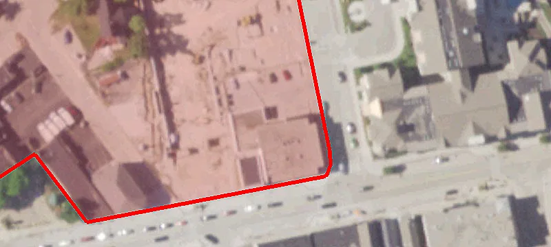 88th Main St