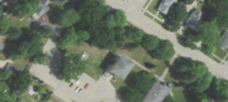 501 College St