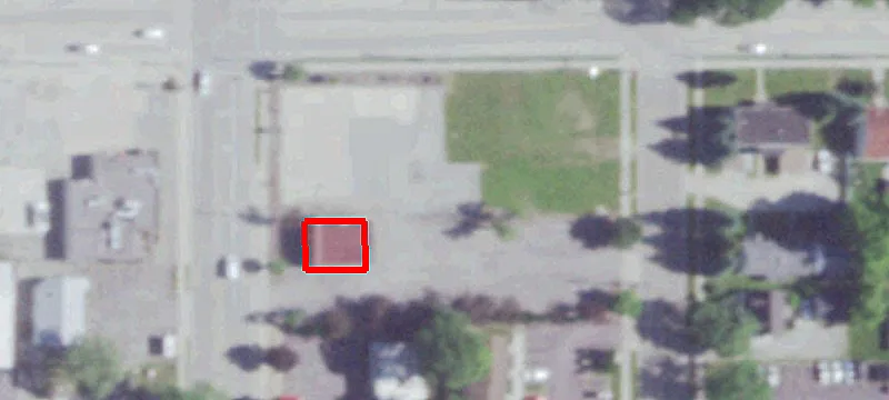 912 Commercial St