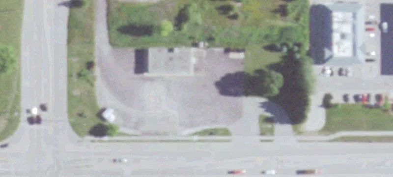 2000 Edgewood Dr