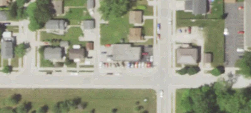 2928 Lakeshore Dr