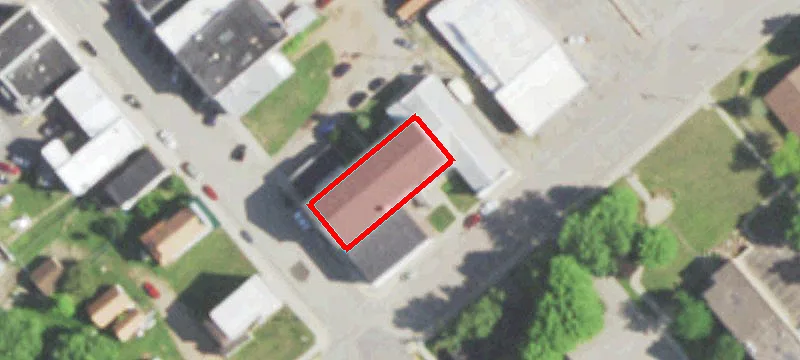 516 Webb St