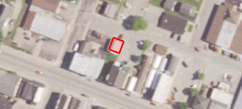 215 Main St