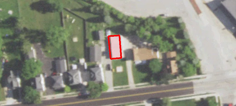 126 Main St