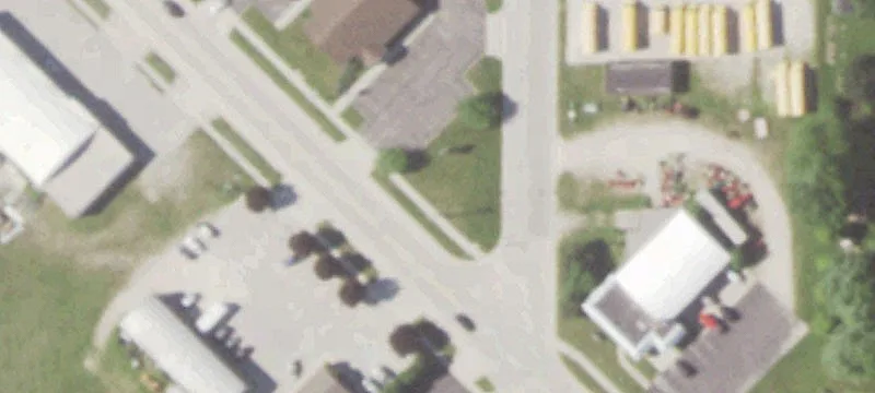 2210 Calumet Dr