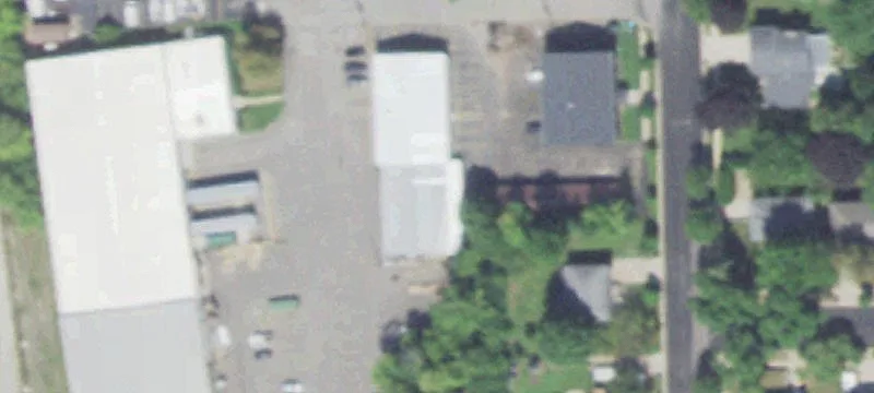 911 Thomas St
