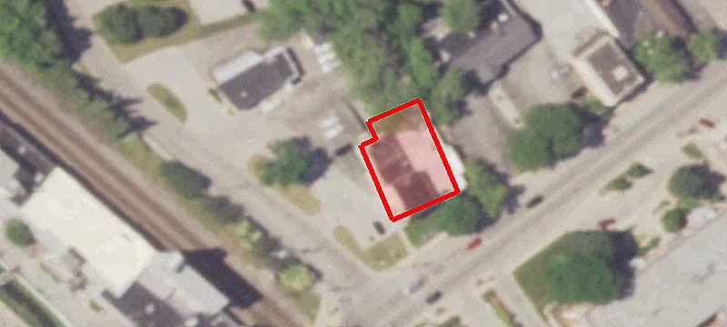 13390 Watertown Plank Rd