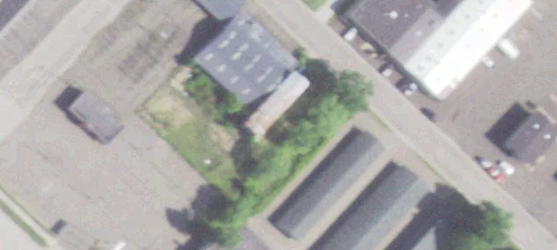 1052 Harlem St