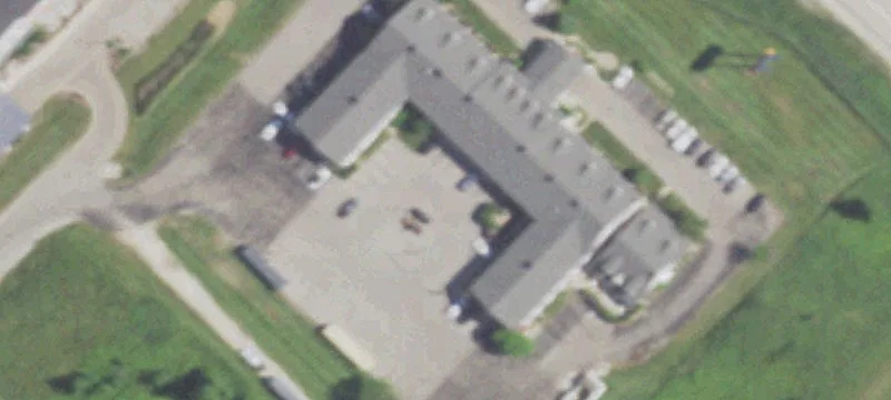 77 Holiday Ln
