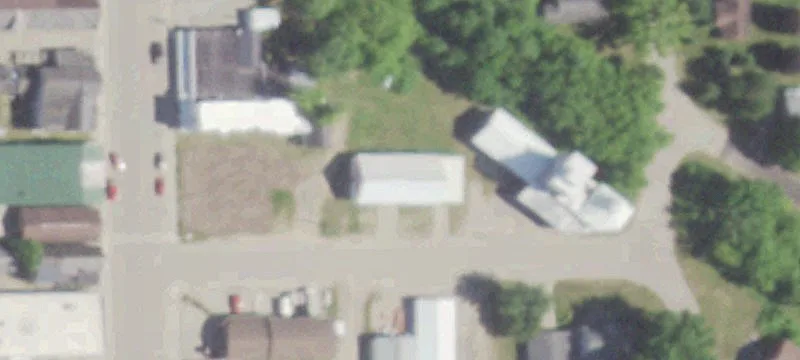 724 Pleasant St