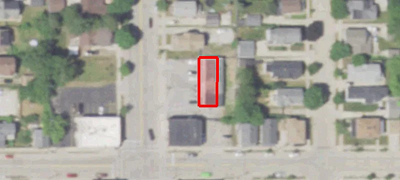 1711 Main St
