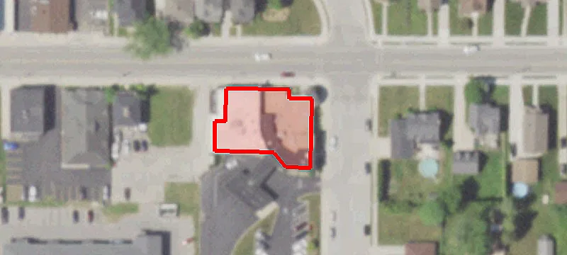 905 Ctr Ave