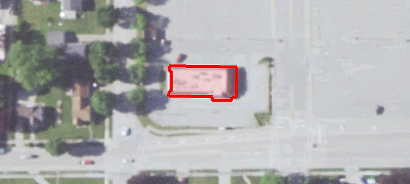 700 Maes Ave