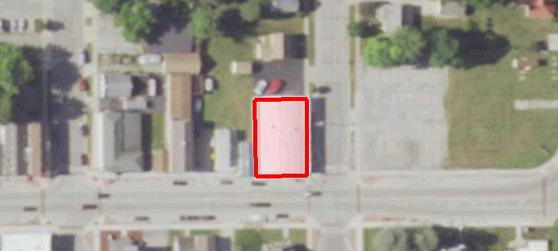 320 Main St