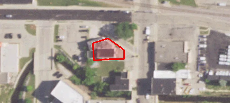 135 Main St