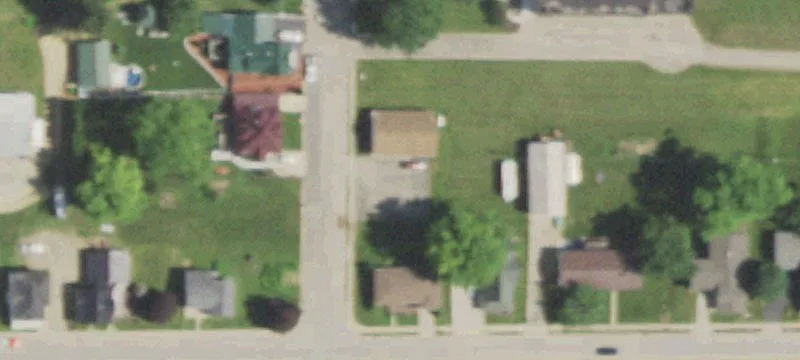 502 Isabell St