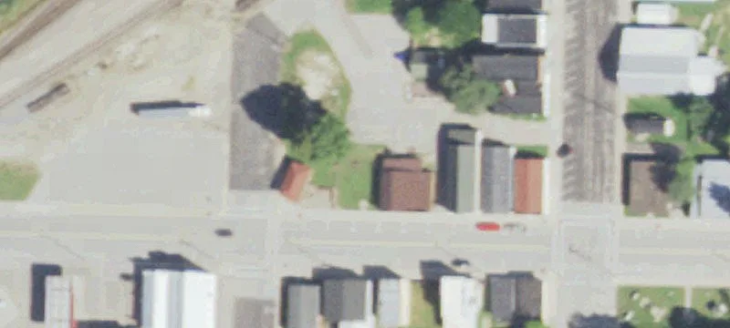 121 2nd St