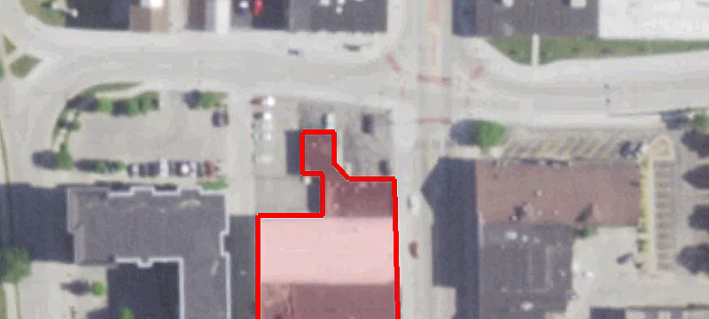 68 Main St