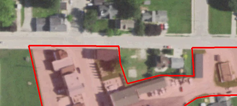 100 Main St