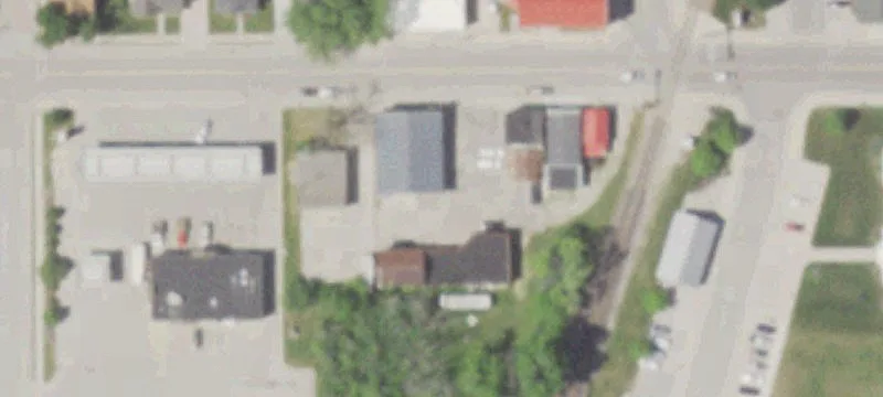 1025 Ctr Ave