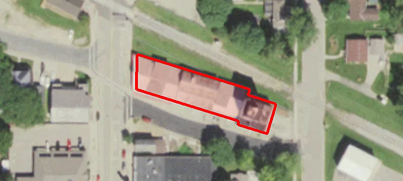 1009 Mls St
