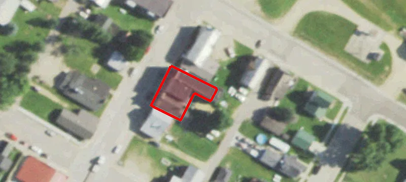 302 Main St