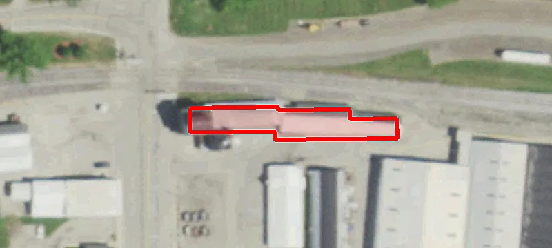 411 Main St