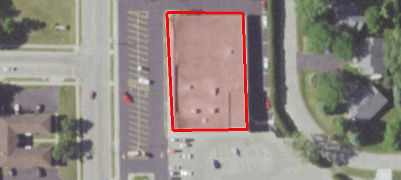 700 Lk Ave