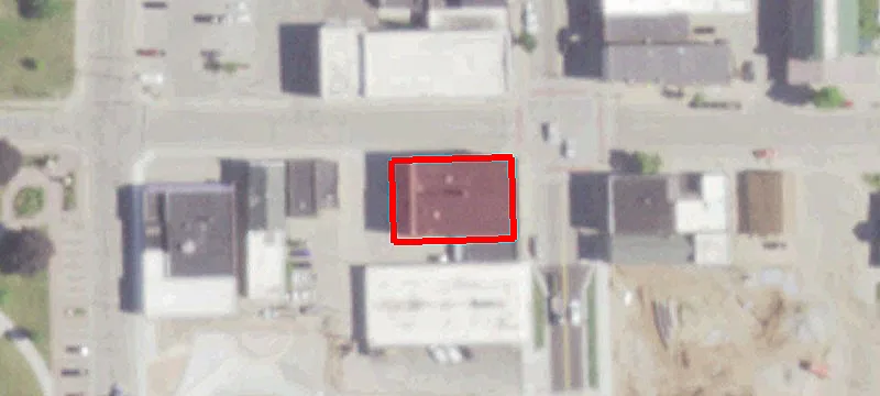 201 Main St